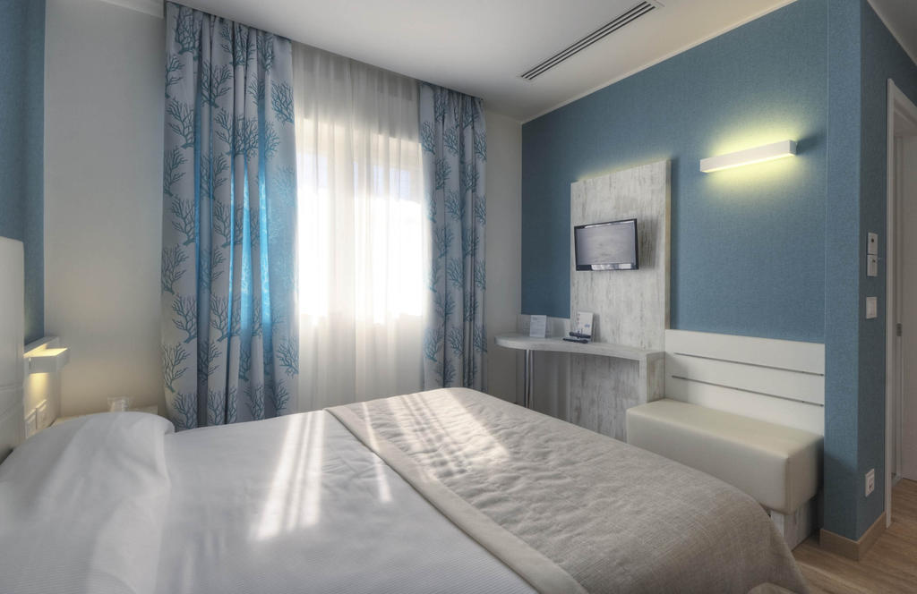 Gabbiano Hotel Civitanova Marche Exterior photo